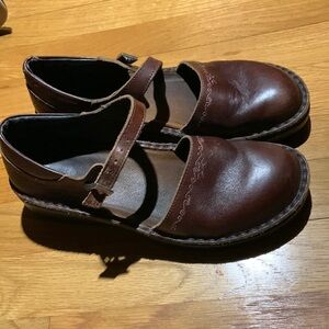 Women's Naot Brown Leather Mary Janes Size 39